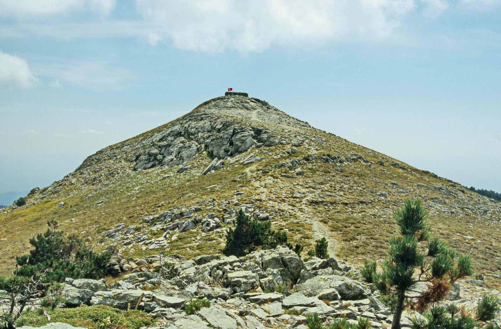 Kazdağları’nda Sarıkız Tepesi